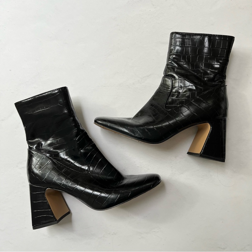 Abercrombie & Fitch Black Croc-Embossed Ankle Boots